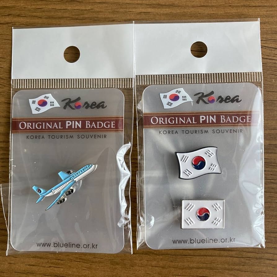 Amazon | 大韓航空韓国国旗 ピンバッジ2個セット 1 | バッジ | おもちゃ