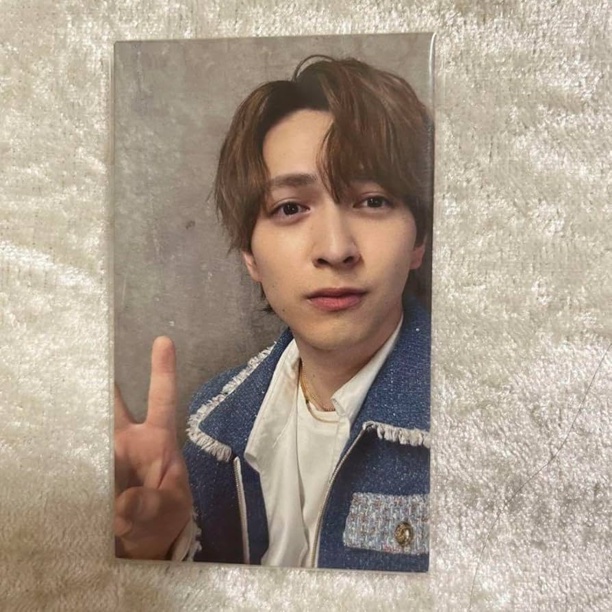 Amazon.co.jp: M!LK 吉田仁人 ブルーシャワー トレカ ぴあ : おもちゃ