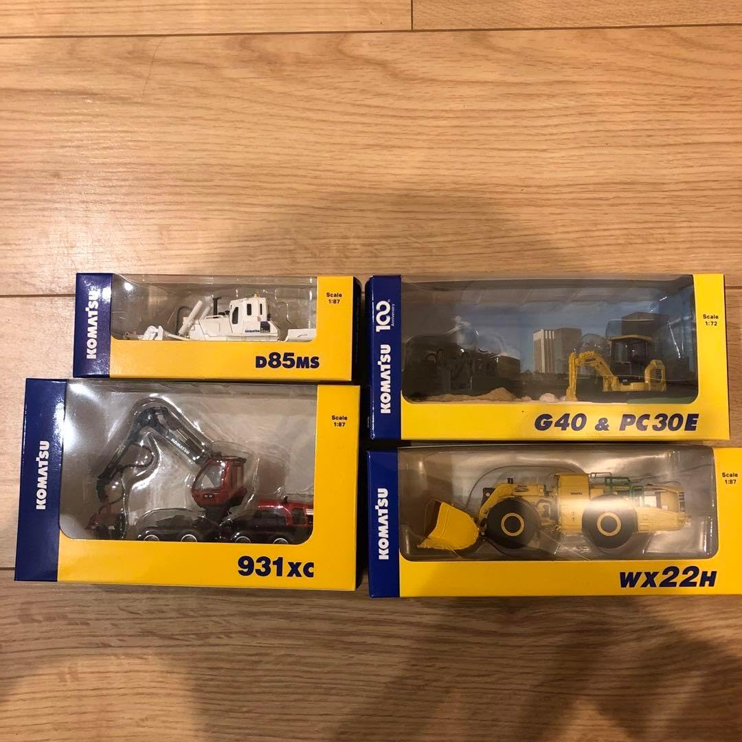 コマツ ミニチュア4点セット 小松製作所 オリジナル重機ミニチュア4点