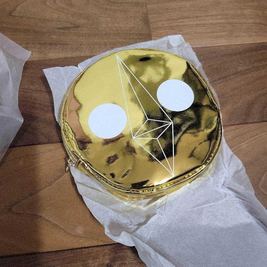 Amazon.co.jp: 岡本太郎展 太陽の塔 3つのお顔ポーチ 黄金の顔 : おもちゃ