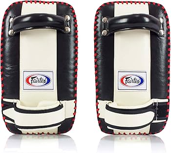 Amazon | Fairtex フェアテックス カーブ キックミット ペアセット