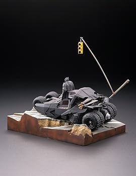 Amazon.co.jp: レガシーOFリボルテック バットモービル タンブラー in