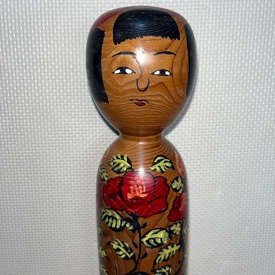 ⭕️現代の名工小椋久太郎超レア朱桂材赤色菊模様大型伝統こけし