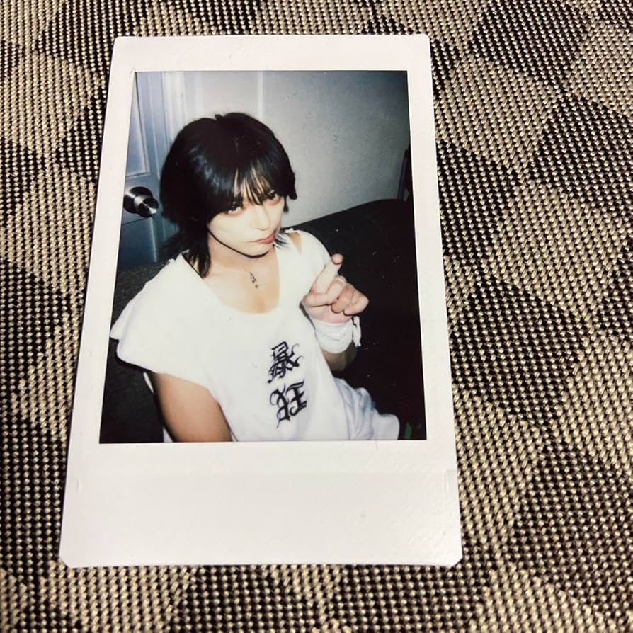 甘い暴力チェキ