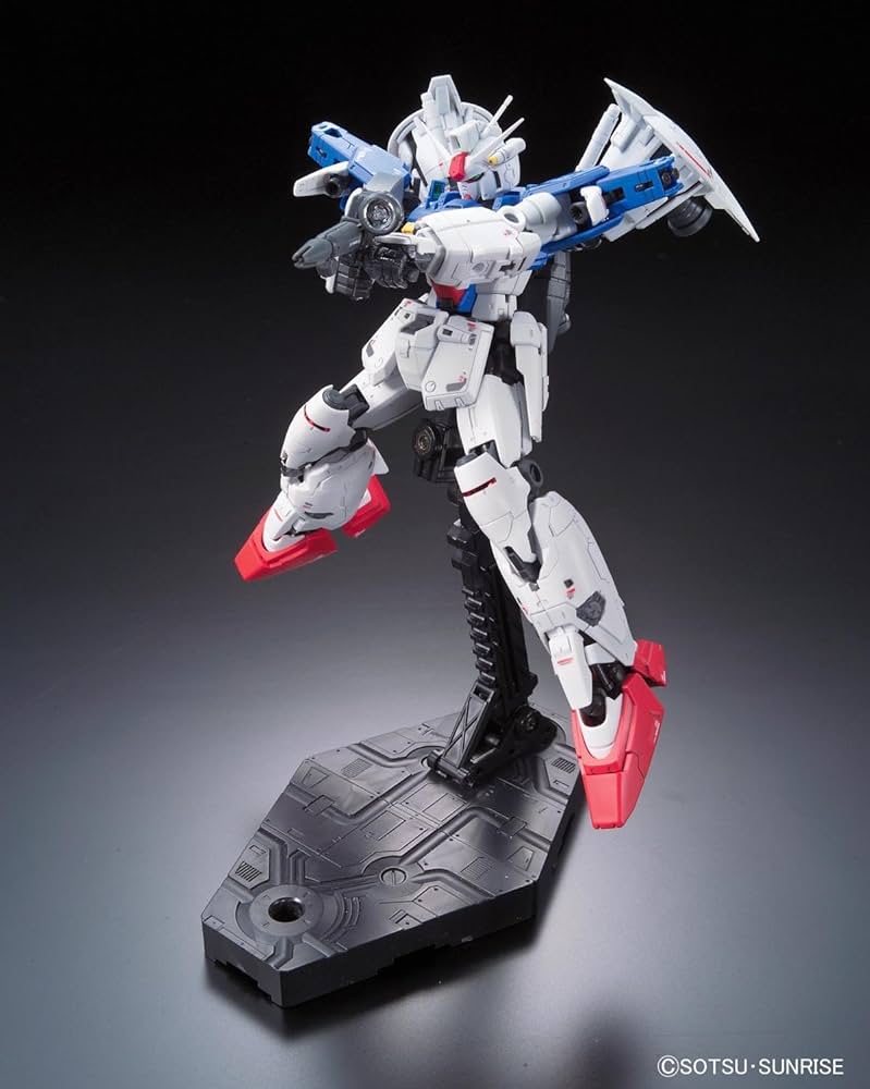 Amazon.com: Bandai Hobby RG#13 RX-78 GP01 Gundam GP-01Fb : Arts