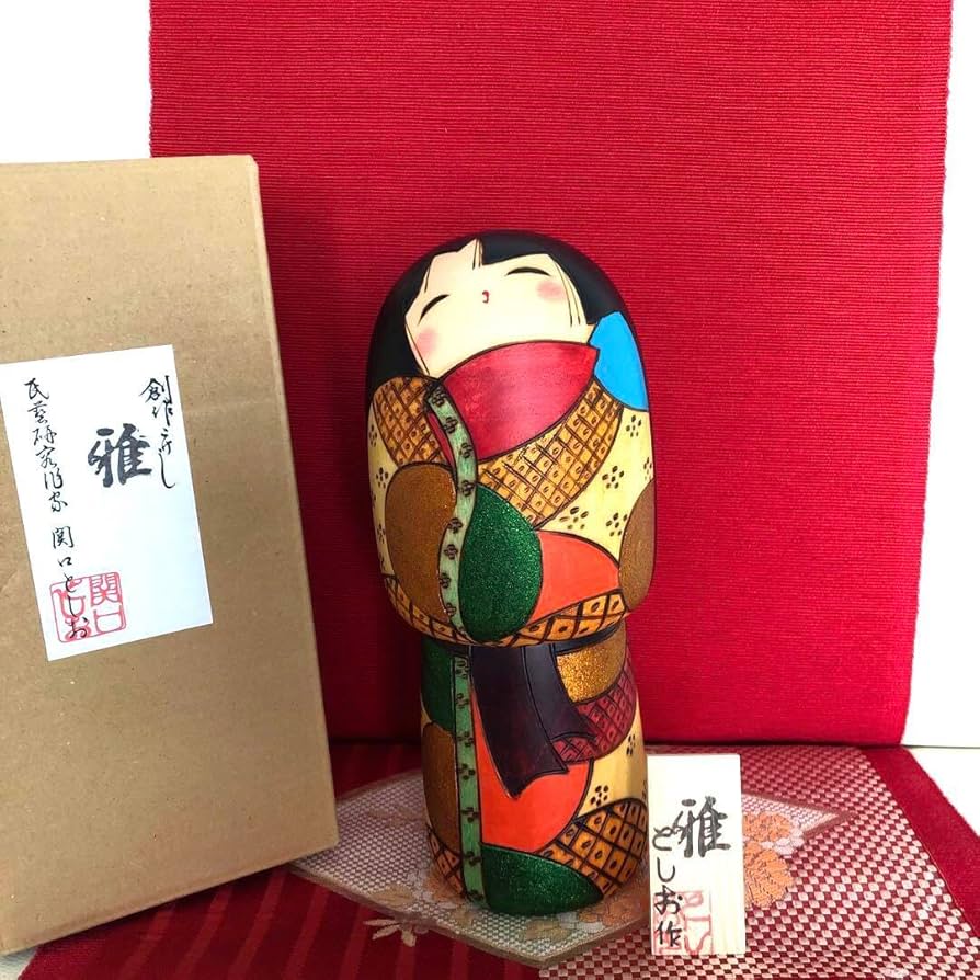 Amazon.co.jp: 関口としお 創作こけし 雅 日本こけし工芸会同人 : おもちゃ