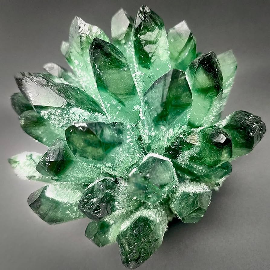 Amazon.co.jp: 天然の岩石である清クオーツ珍しい白色石英結晶原石家具