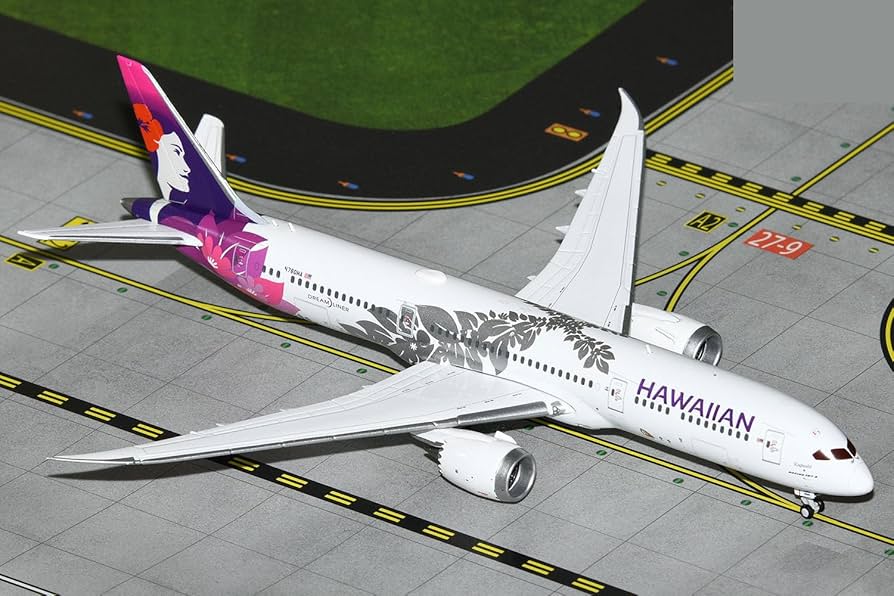 Amazon.com: Boeing 787-9 Dreamliner Commercial Aircraft Hawaiian