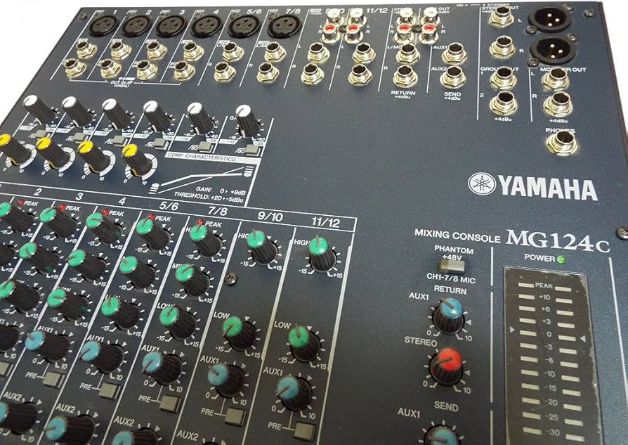 YAMAHA ヤマハ MG124C ミキシングコンソール アナログミキサー YAMAHA