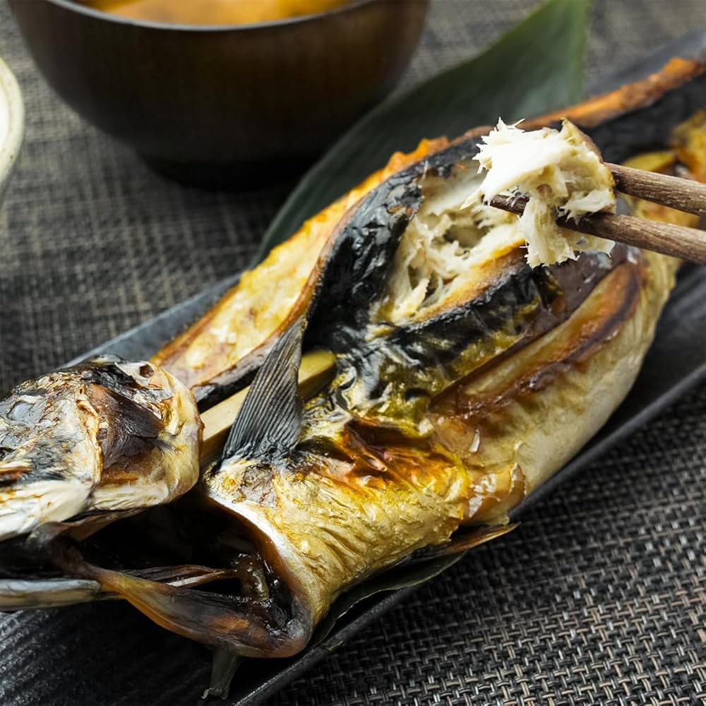 Amazon.co.jp: 若狭湾 浜焼き鯖 (一本焼き/約30cm 350g)/冷凍 さば