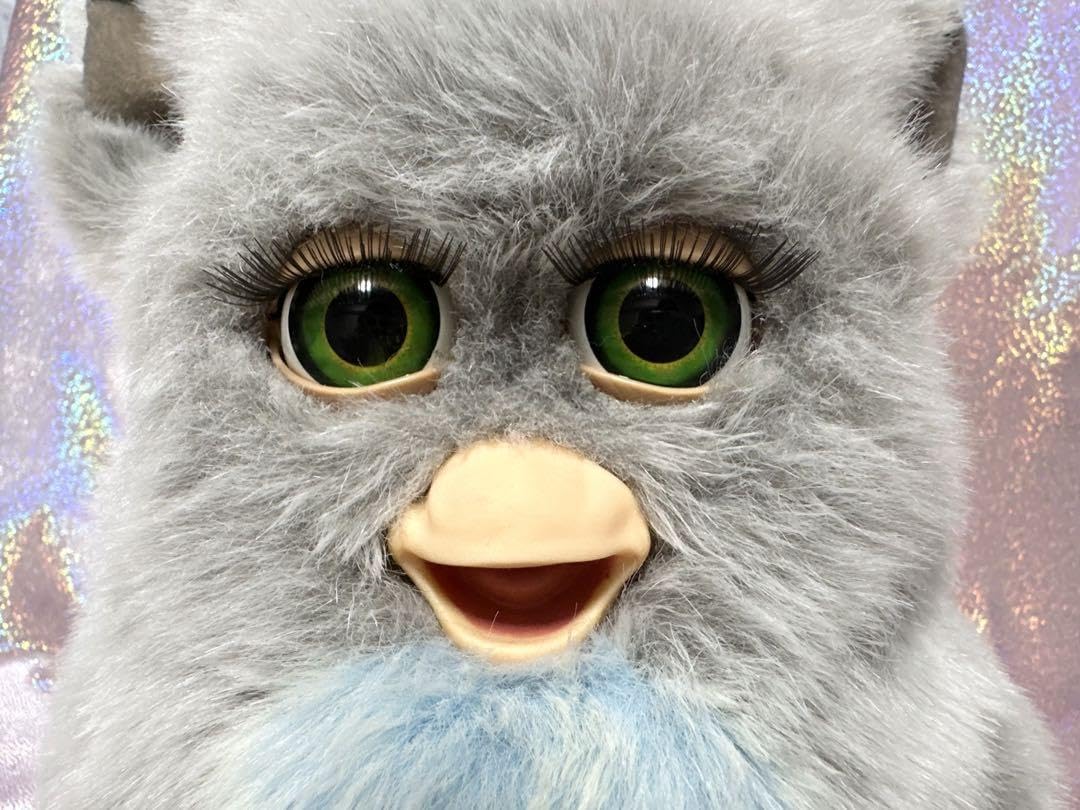 ファービー2 グレー 緑目 ドイツ語版 動作OK 570 美品 ファービー2 グレー