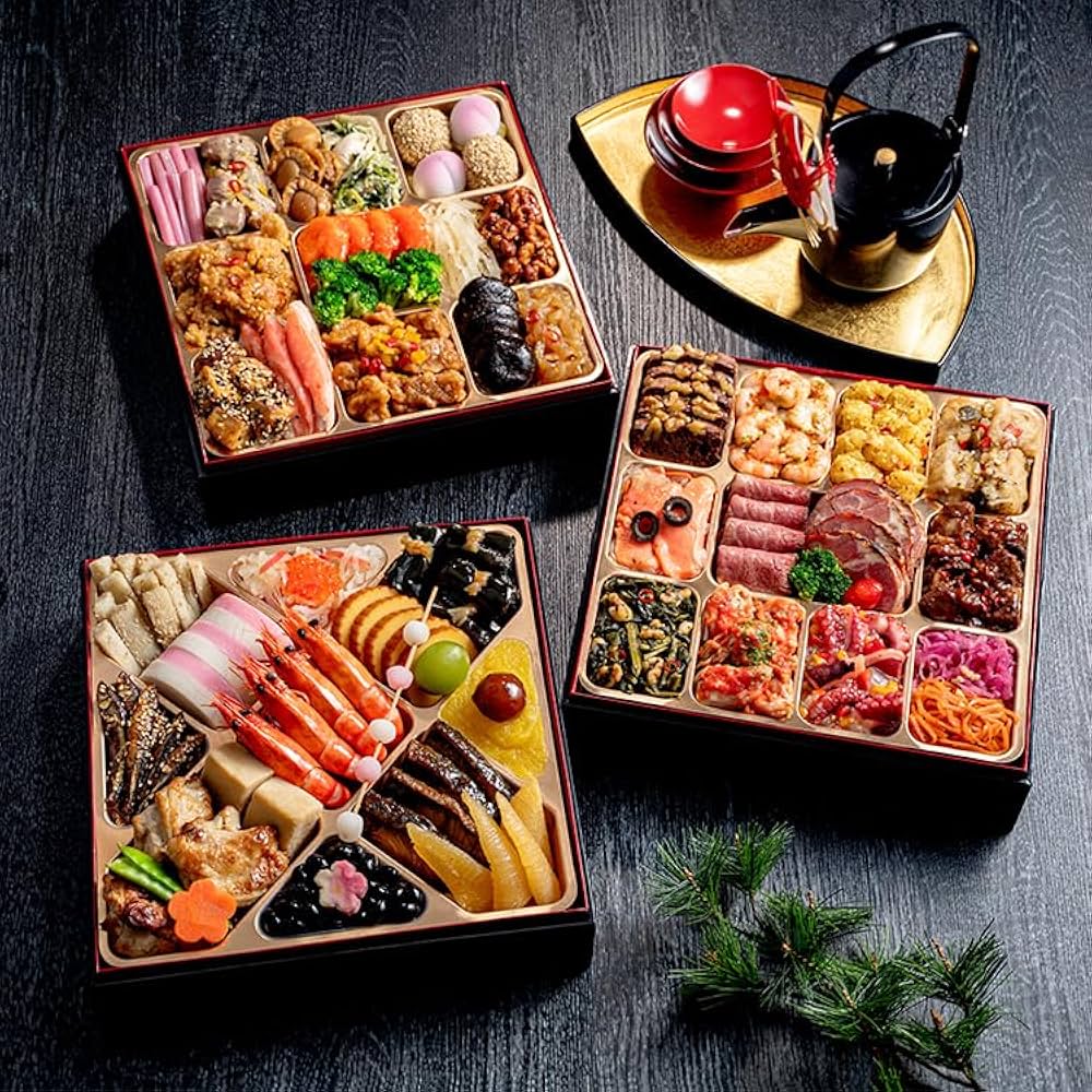 Amazon.co.jp: おまかせ健康三彩 和洋中おせち 絢爛鳳凰（けんらんほう