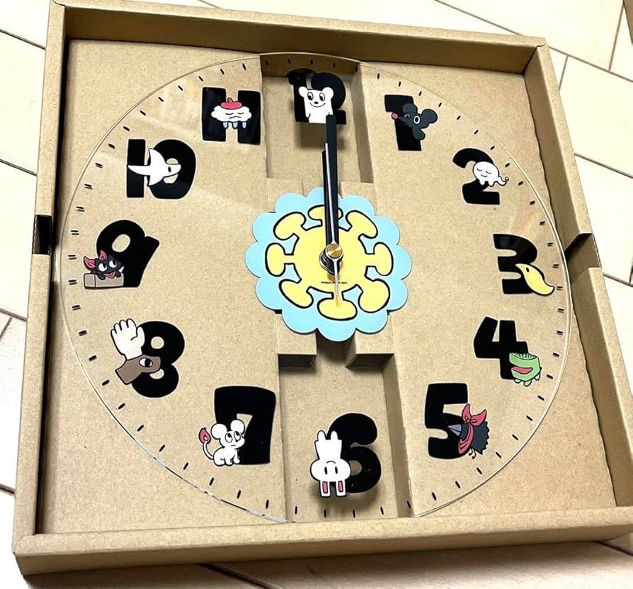 あらゐけいいち アクリル壁掛け時計 Amazon.co.jp: 日常 あらゐけいいち展