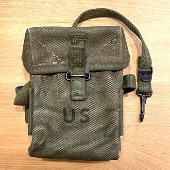 アメリカ軍実物放出品 68年製 M16 20連マガジンポーチ（ナイロン製