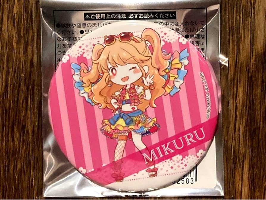 Amazon.co.jp: アイカツ 夏樹みくる グラフアート 缶バッジ : おもちゃ