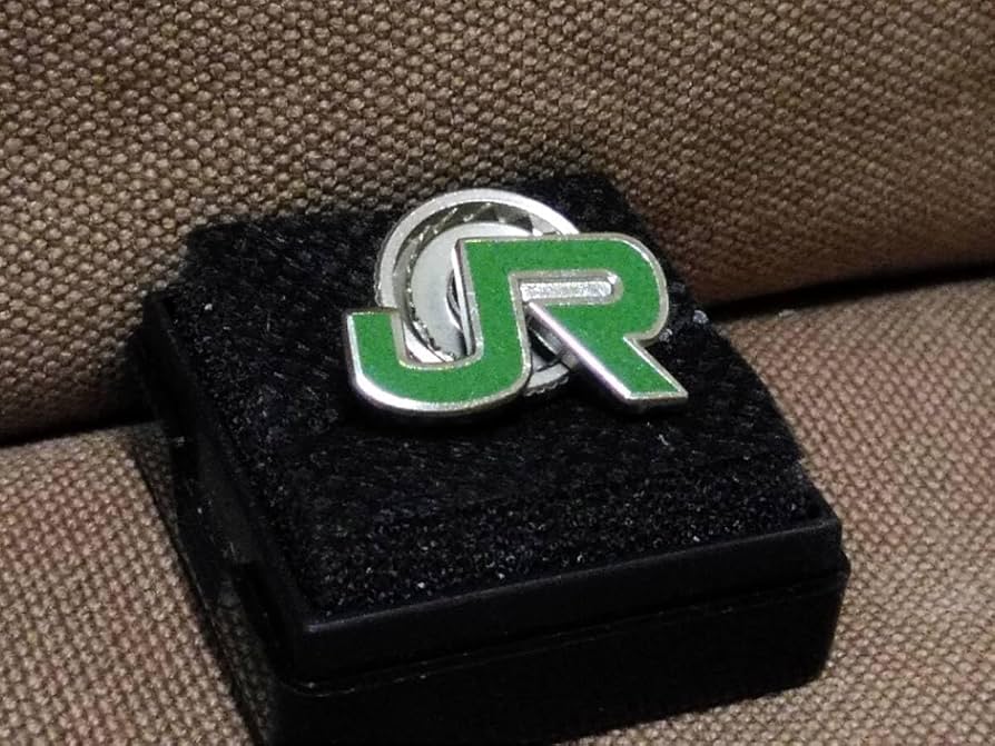 Amazon | K16 16金製 JR東日本 東日本旅客鉄道株式会社 襟章 徽章 社章