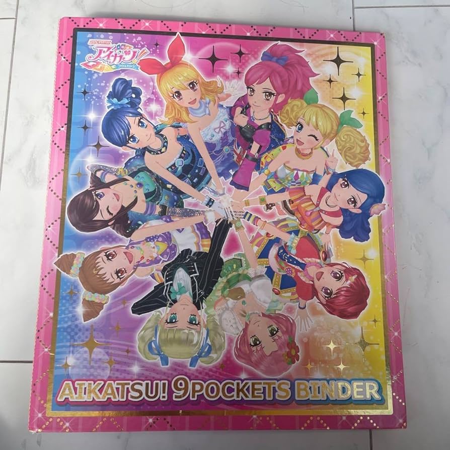 アイカツカードケースとホロカードセット