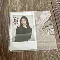 GFRIEND イェリン 直筆サイン入りチェキ GFRIEND イェリン 直筆サイン