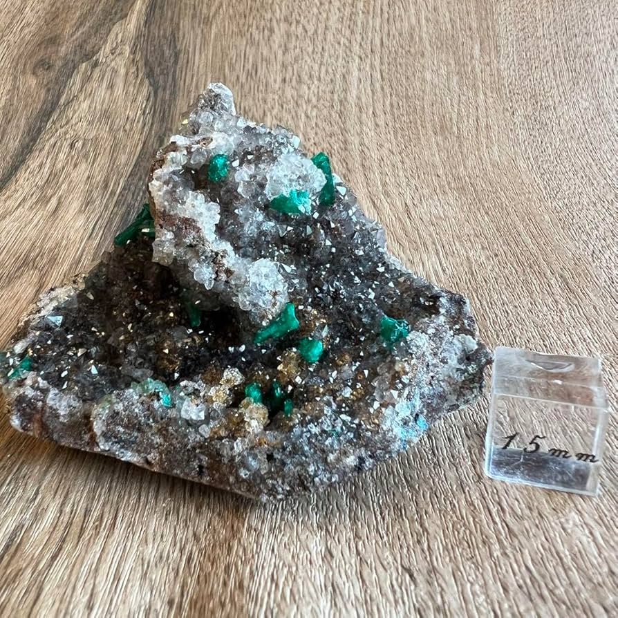 ダイオプテーズ ウルフェナイト Q13 共生 鉱物 標本 原石