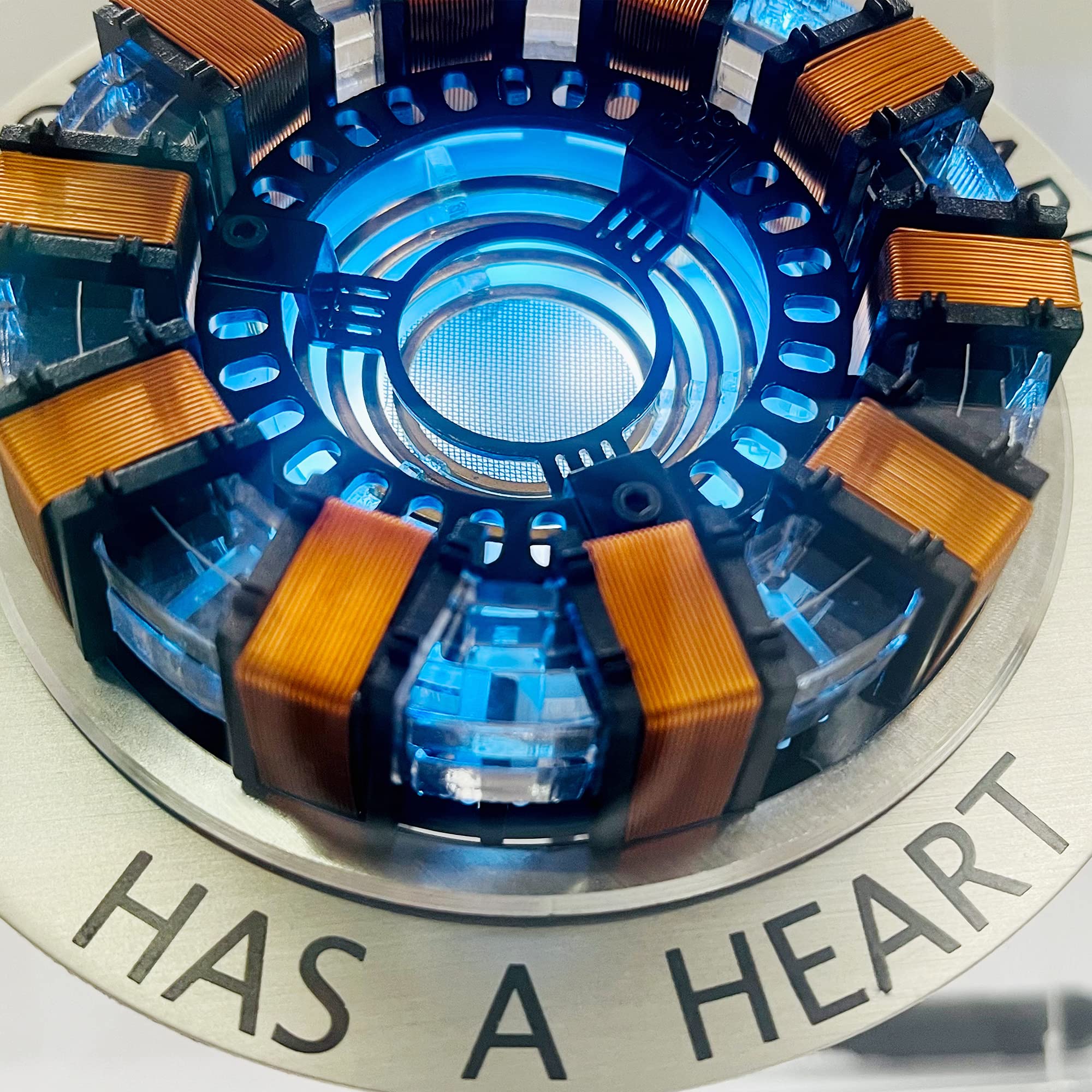 Amazon.co.jp: Ironman/War Machine Arc Reactor MK1 完成品マーベル