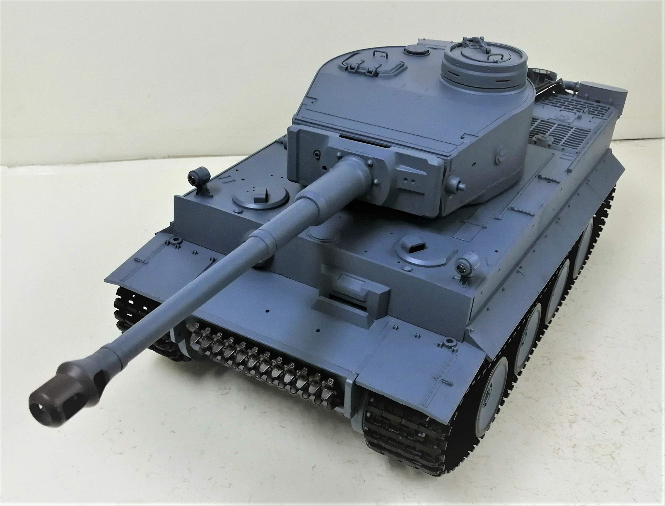 Amazon.co.jp: 1/16サイズ ヘンロン製戦車ラジコン3818-1 タイガーI型
