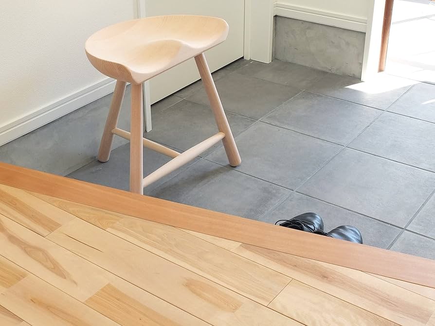 Amazon｜North Orange 木製 スツール 3本脚 椅子 ダイニング 高さ42cm