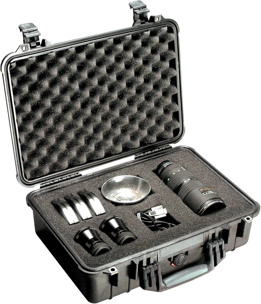 Amazon.co.jp: PELICAN ハードケース 1500 イエロー 18.7L 防水