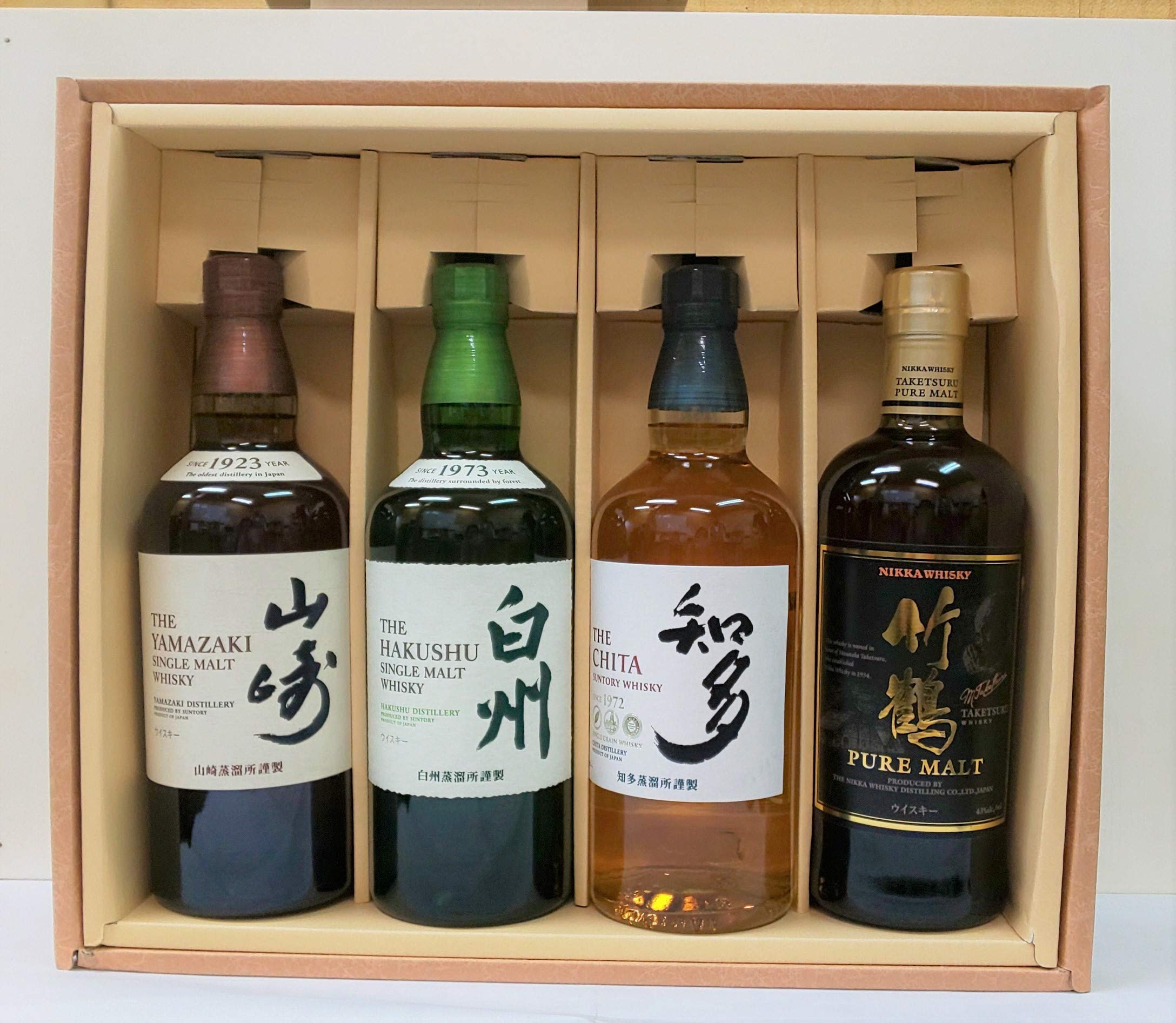 Amazon.co.jp: 知多・山崎・白州・竹鶴 NV 700ml 4本飲み比べセット