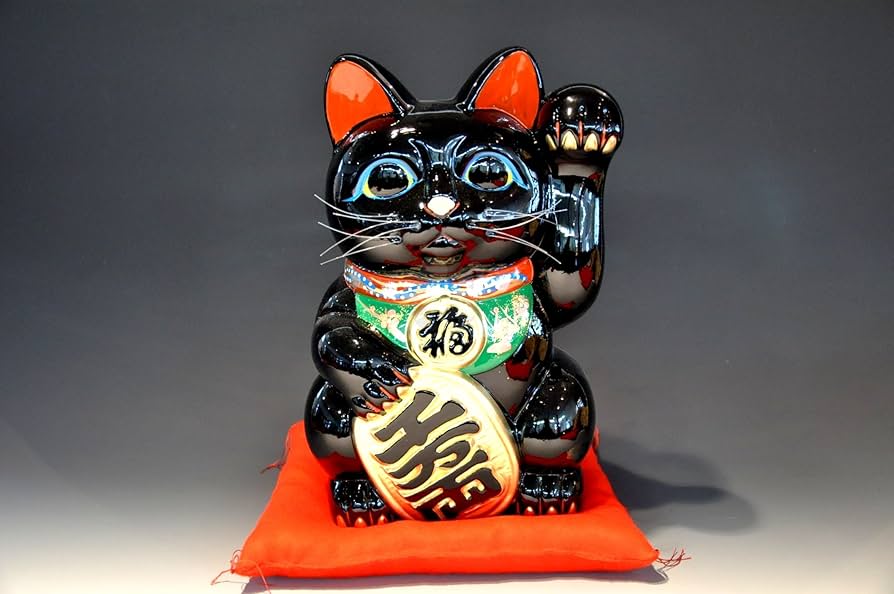 とても可愛い黒猫の招き猫 貯金箱。mykkzm様専用まとめ売り4個。 Amazon.