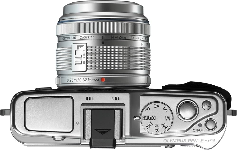 OLYMPUS E-PL3デジタル一眼レフカメラ レンズ2本付き オリンパス、可動