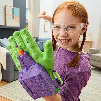 Amazon.com: Marvel Avengers Hulk Thunderclap Blaster Roleplay Toy