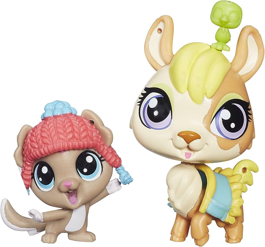 Amazon.com: Littlest Pet Shop Pet Pawsabilities Yaya Peru and