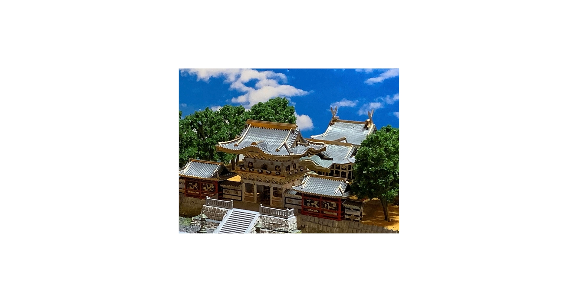 Amazon | [完成品］日光東照宮 本殿・陽明門 ケース付き ミニ24サイズ