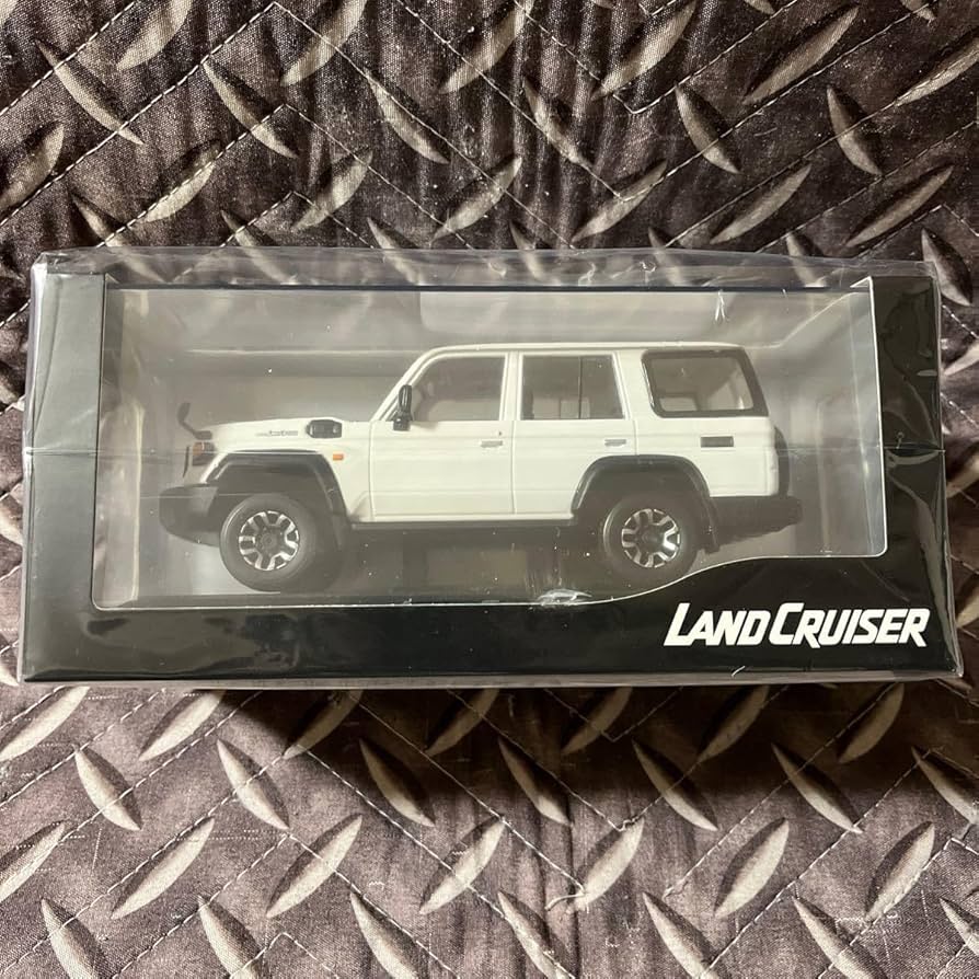 トヨタ ランドクルーザー 70 カラーサンプル 販売終了しました