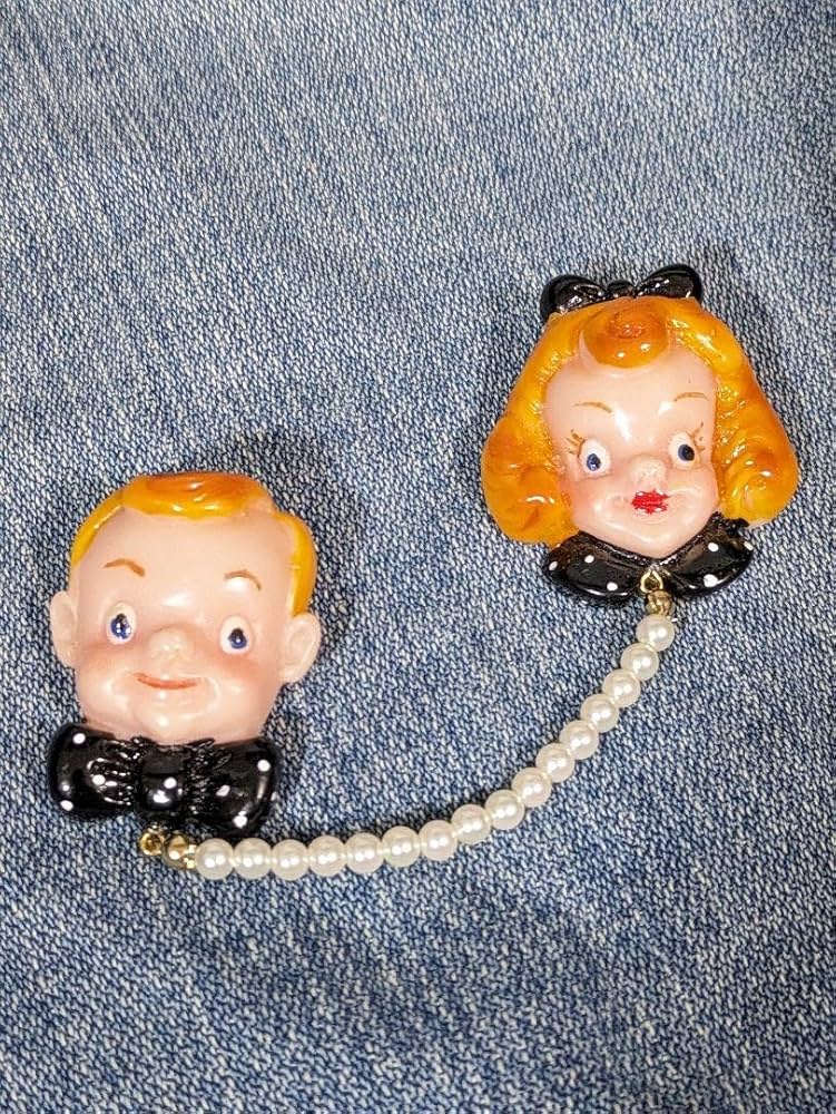 weekends ウィークエンズブローチ新品