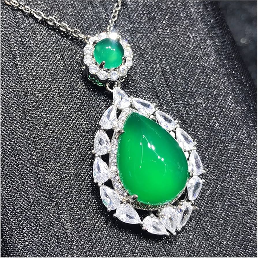 Amazon.co.jp: 翡翠 ネックレス ペンダント ジュエリー グリーン