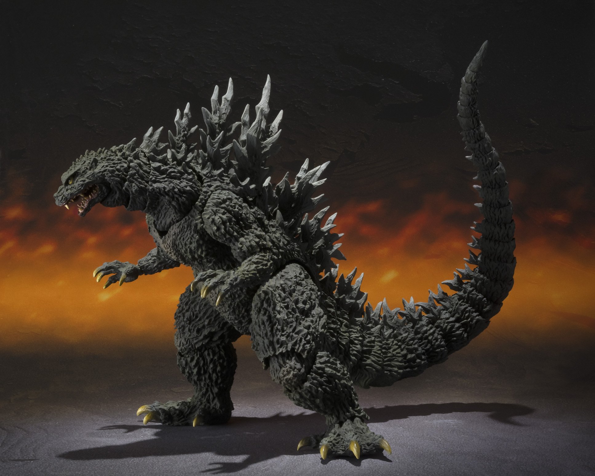Amazon.co.jp: S.H.MonsterArts ゴジラ2000ミレニアム Special Color