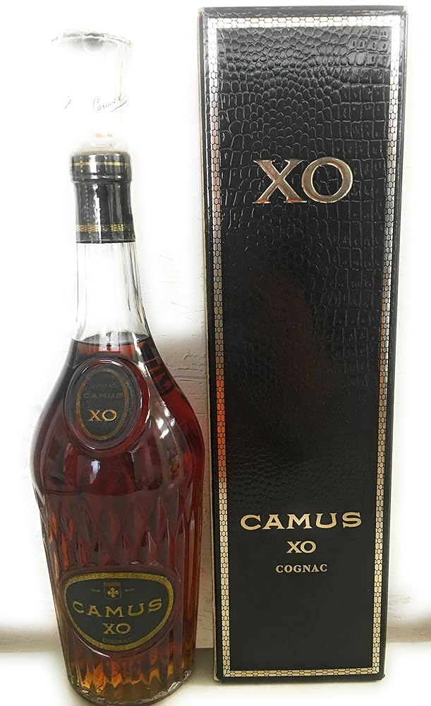 Amazon.co.jp: カミュ XO ロングネック 700ml(オールドボトル) : 食品