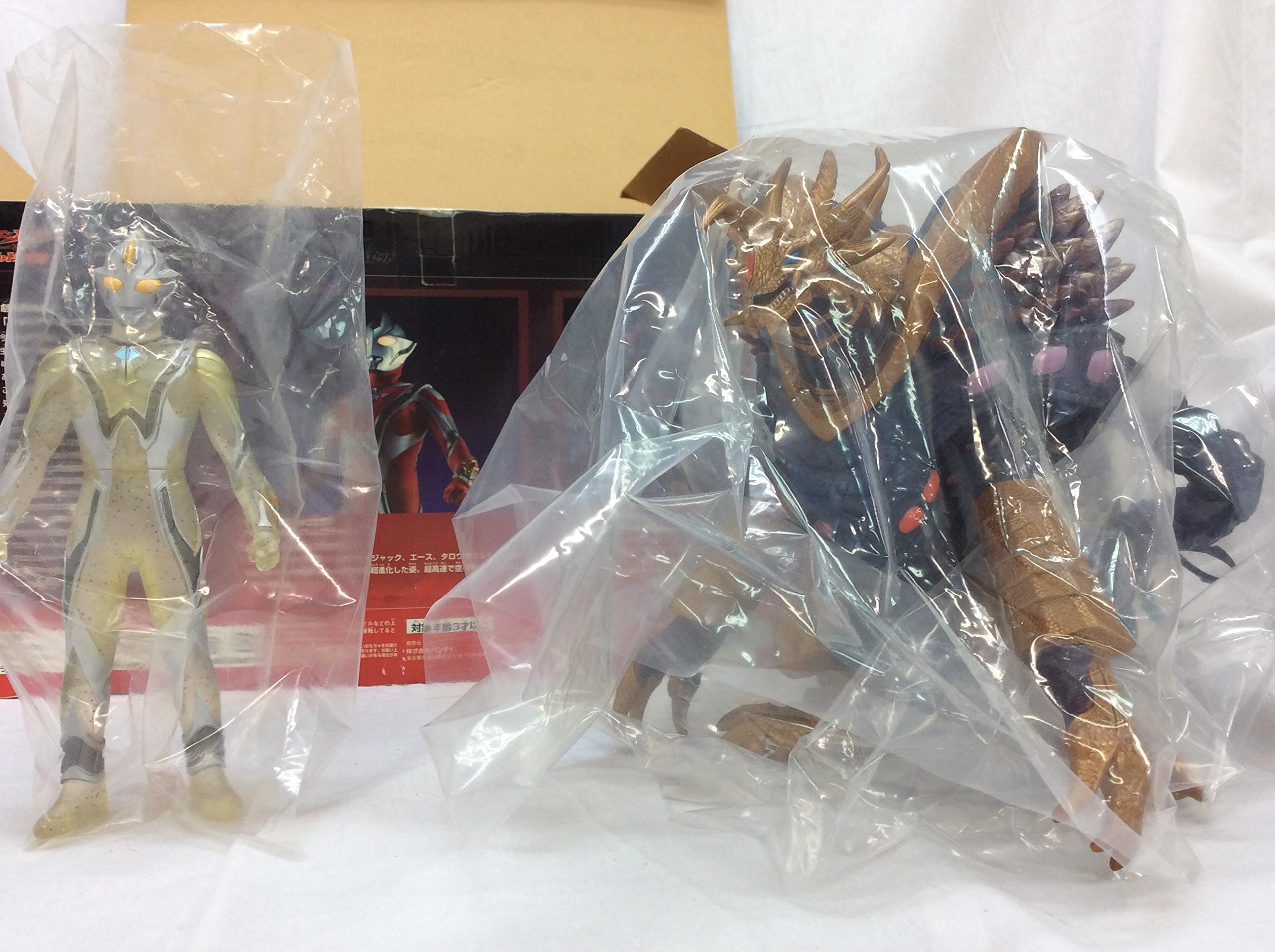 バンダイ製 ウルトラマンメビウス & Uキラーザウルス ソフビ