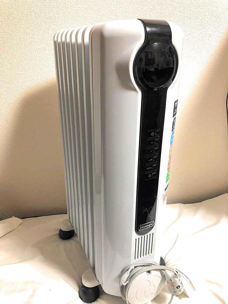 みさ吉さん専用！DeLonghi オイルヒーター ホワイト デロンギオイル