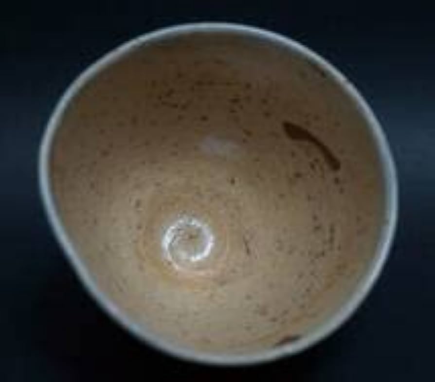 Amazon.co.jp: 閑江戸期 古杉形茶碗 墨絵蘭文 在銘 池坊家元蔵共箱