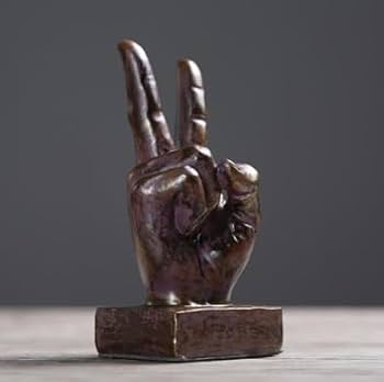 Amazon.co.jp: 置物 手の形 個性的 アート 彫刻風 土台付き (ピース