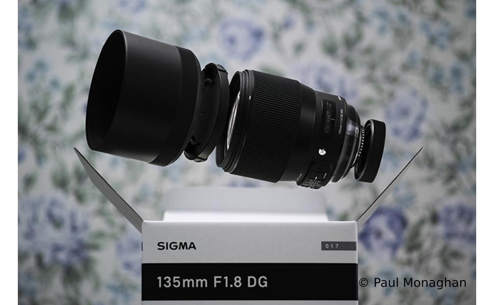 Amazon.com : Sigma 135mm f/1.8 DG HSM Art Lens for Nikon F