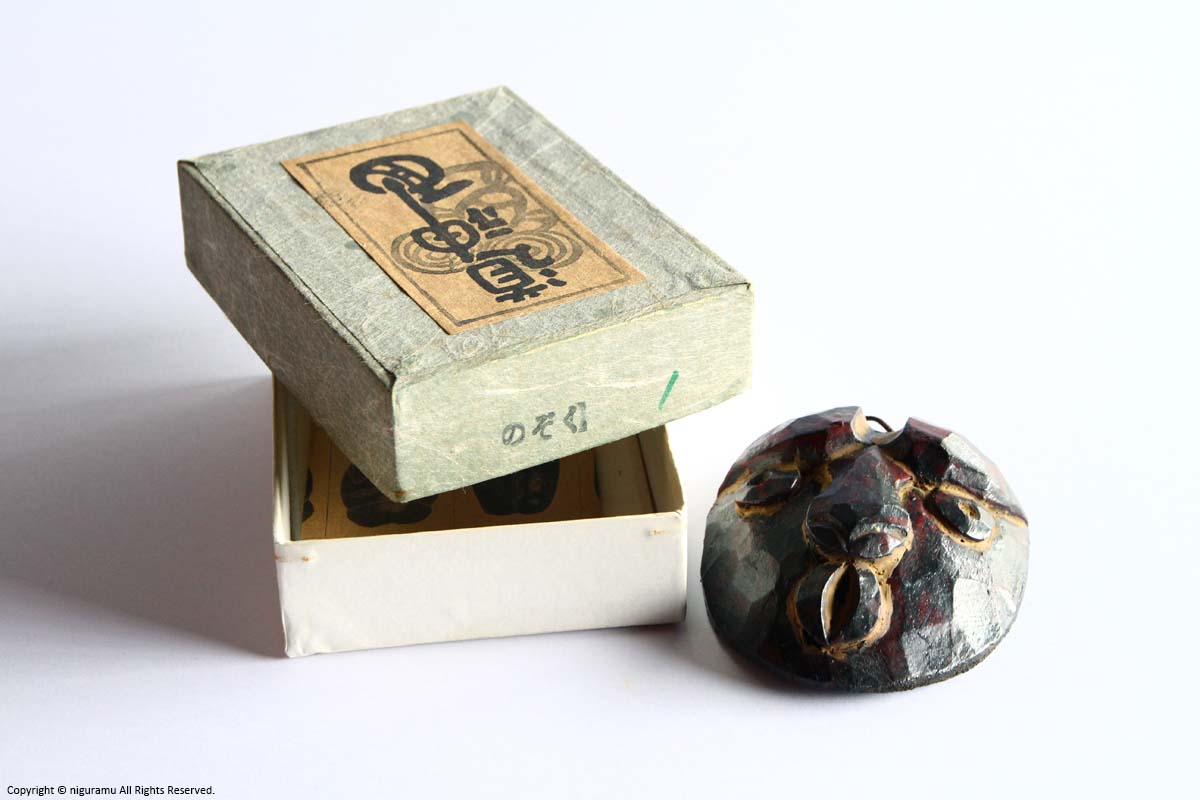 陰陽魔除 道神面 1月「のぞく」 | MINGEI HOUYU