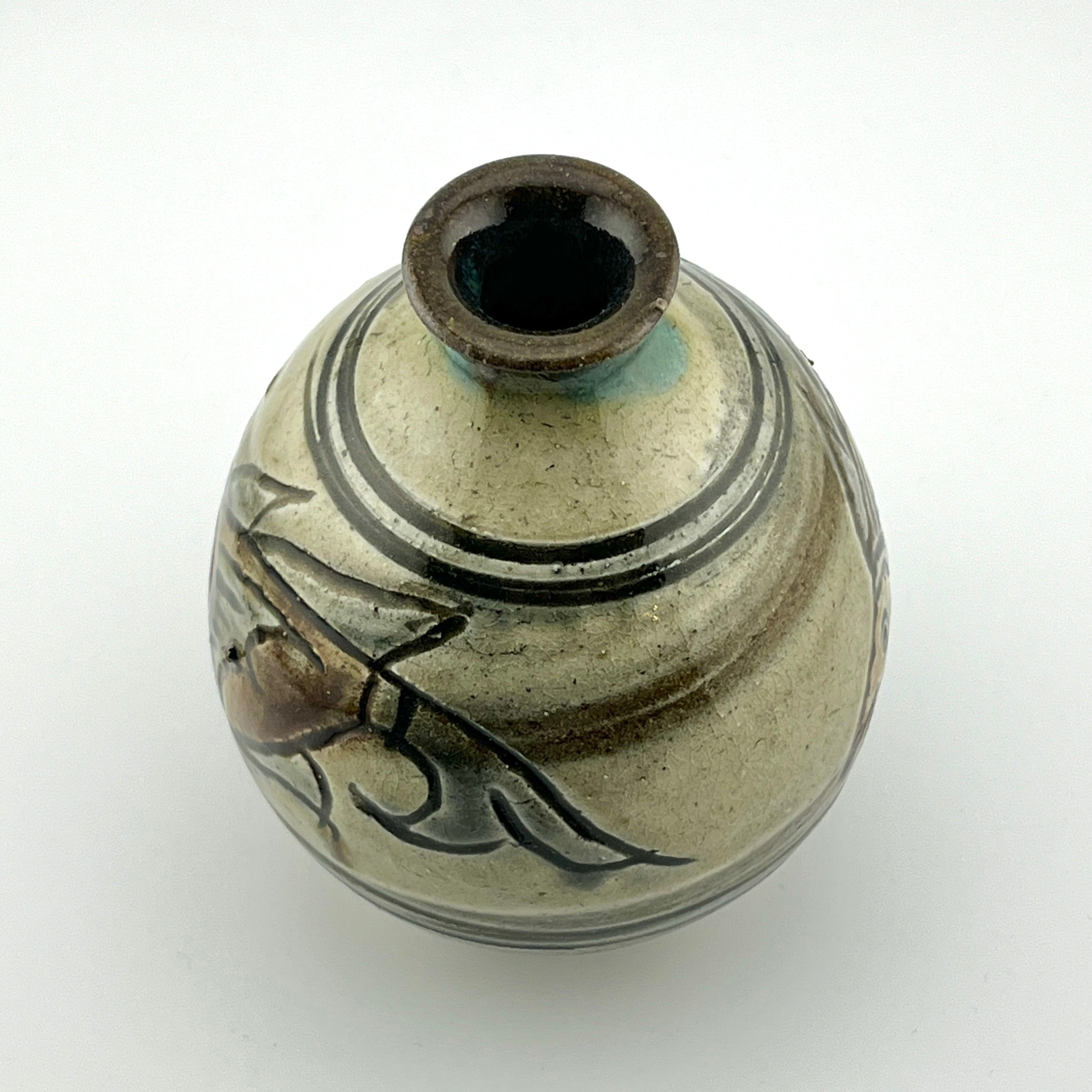 人間国宝 金城次郎 壷屋焼ぐい呑 栞 共箱 美品 大人気笑魚紋 やちむん