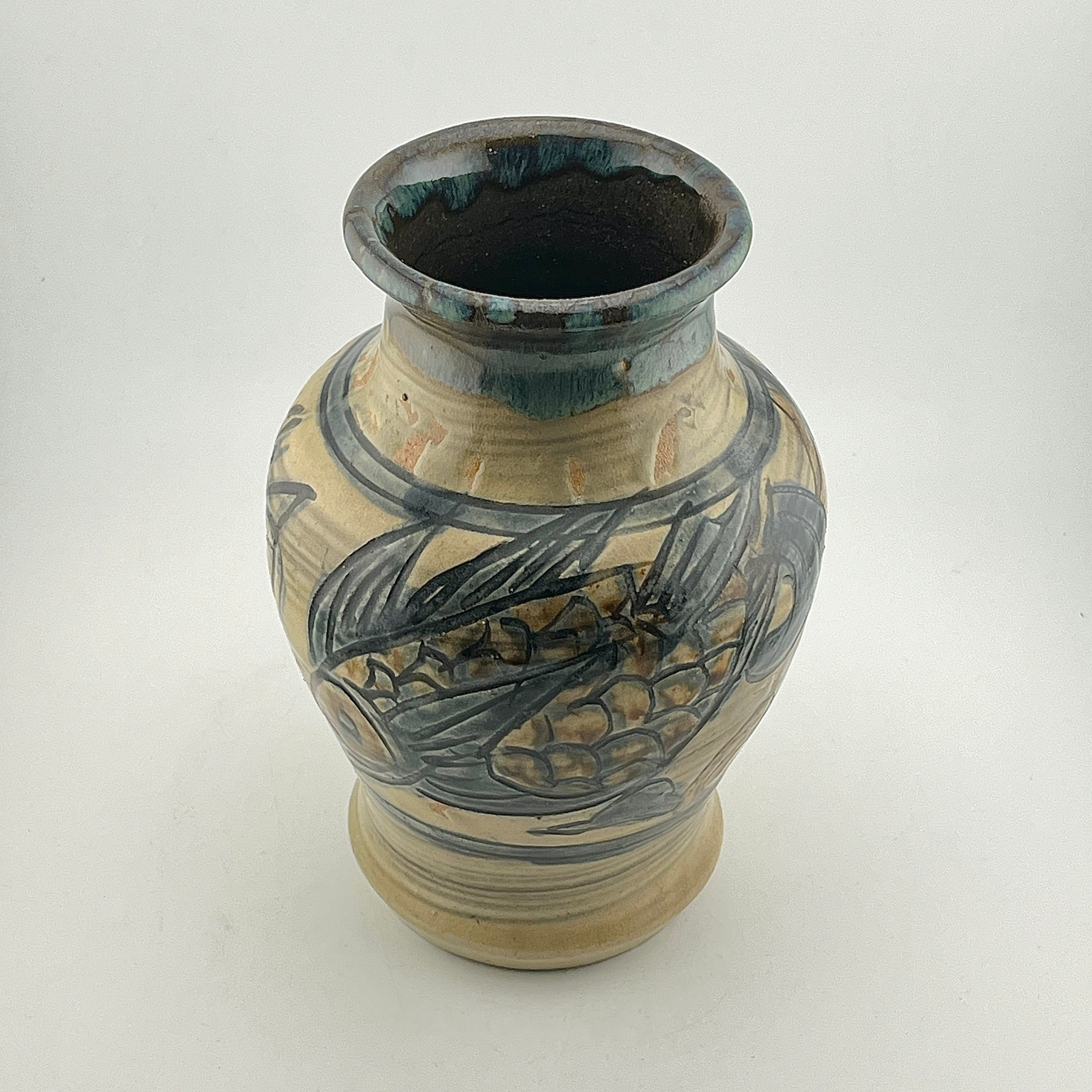 本物保証】金城次郎 壷屋焼花瓶(海老魚紋）共箱 栞 人間国宝 壺屋