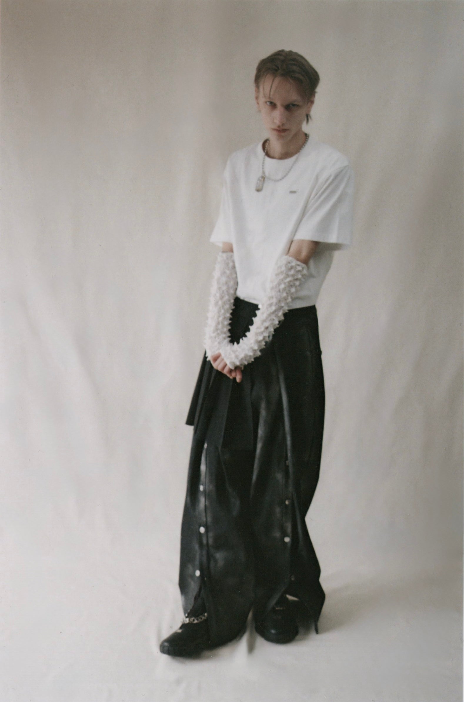 再入荷】Versatile Spiky Shibori Gloves / Hybrid Lace – MIKAGE SHIN