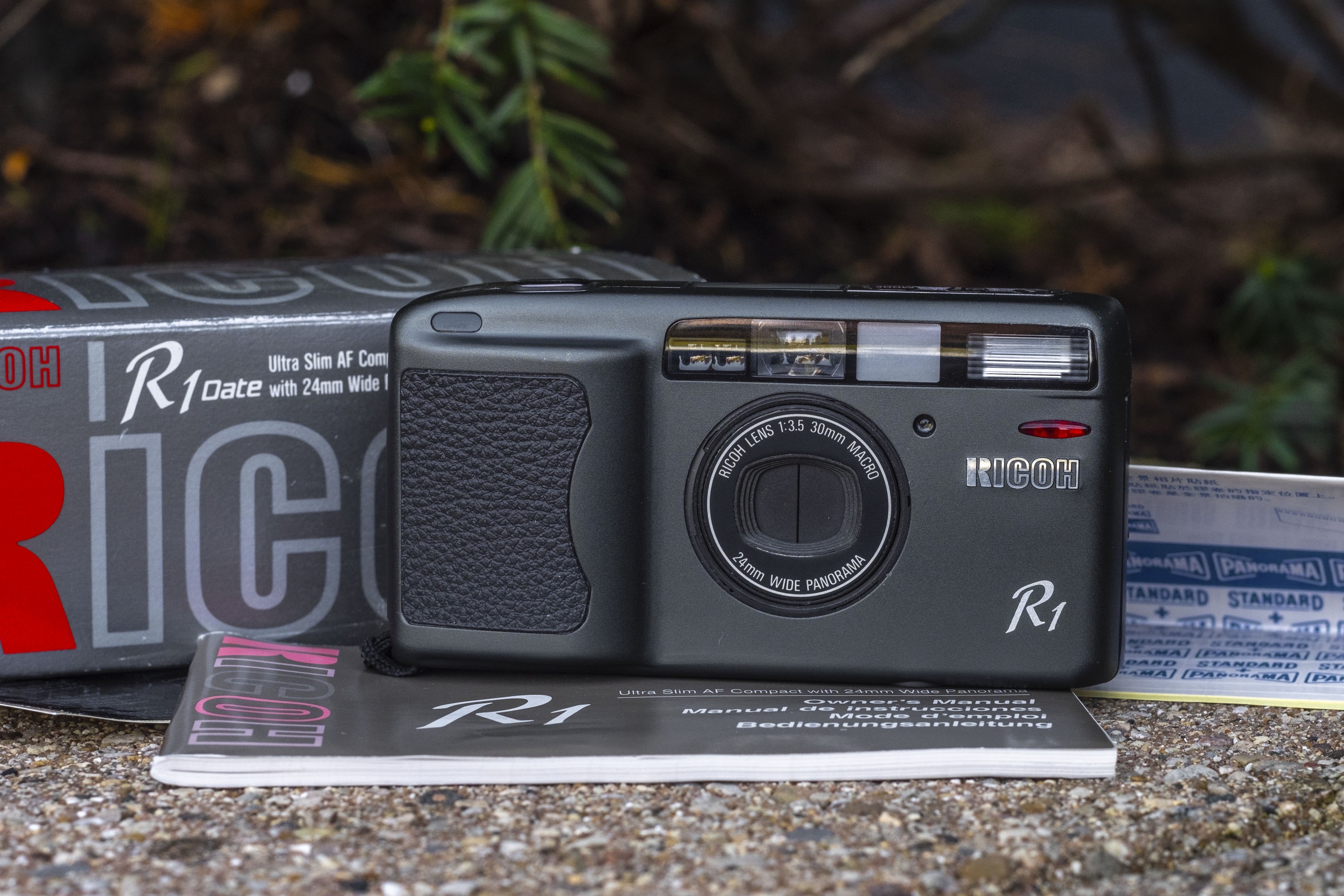 Ricoh R1 (1994) - mike eckman dot com