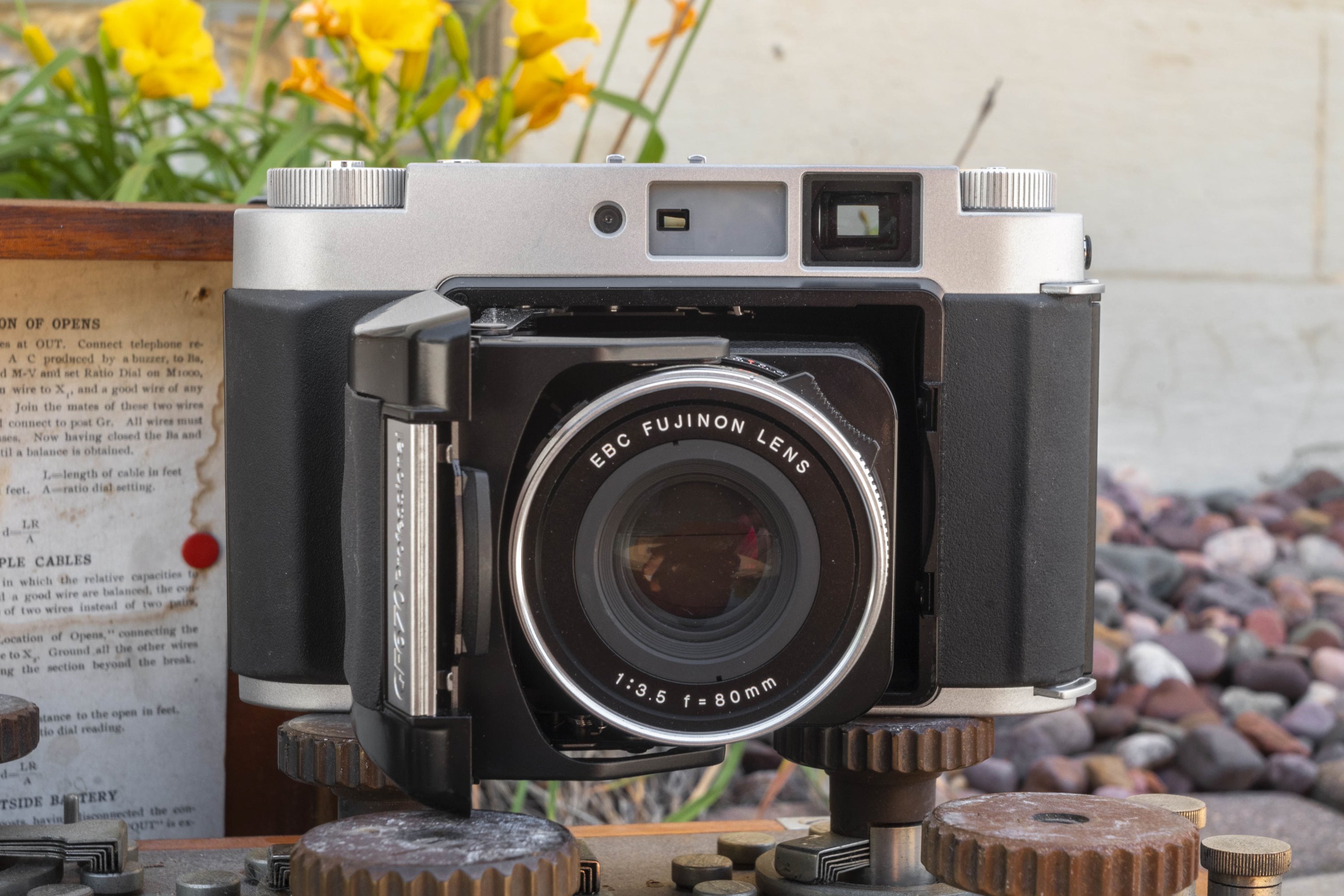 Fujifilm GF670 Professional (2010) - mike eckman dot com