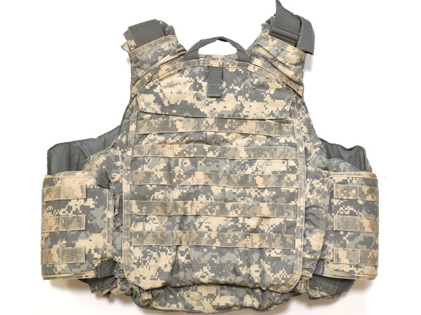 東京)米軍実物 IOTV UCP GEN2 ボディアーマーフルセット サイズM